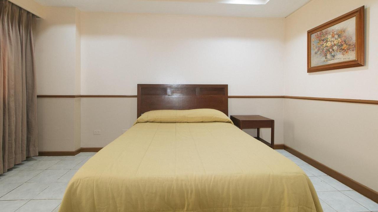 Garden Plaza Hotel Μανίλα Εξωτερικό φωτογραφία