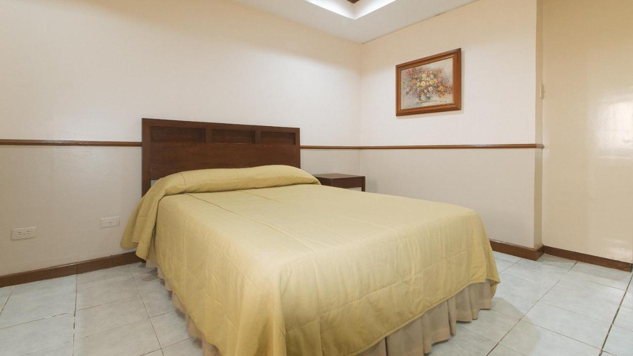 Garden Plaza Hotel Μανίλα Εξωτερικό φωτογραφία